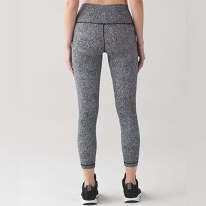 Size 6 Lululemon High Times Pant
Line Up White Black